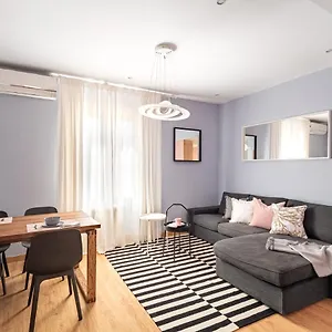  Apartment Three Bedrooms Spanien
